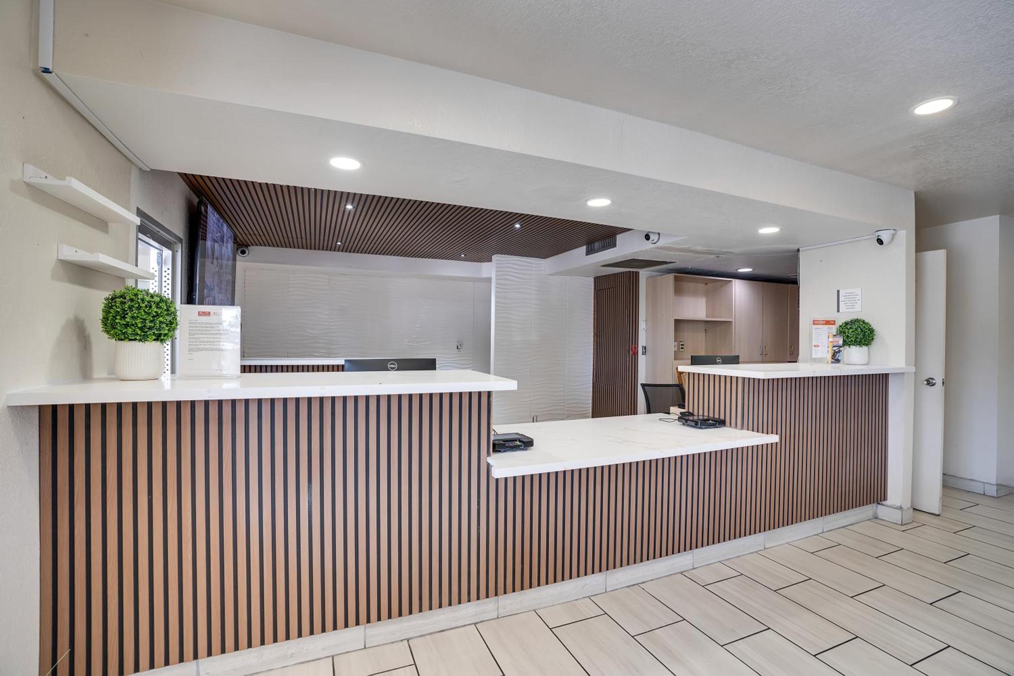 Econo Lodge Stockton Near I-5 Fairgrounds Экстерьер фото