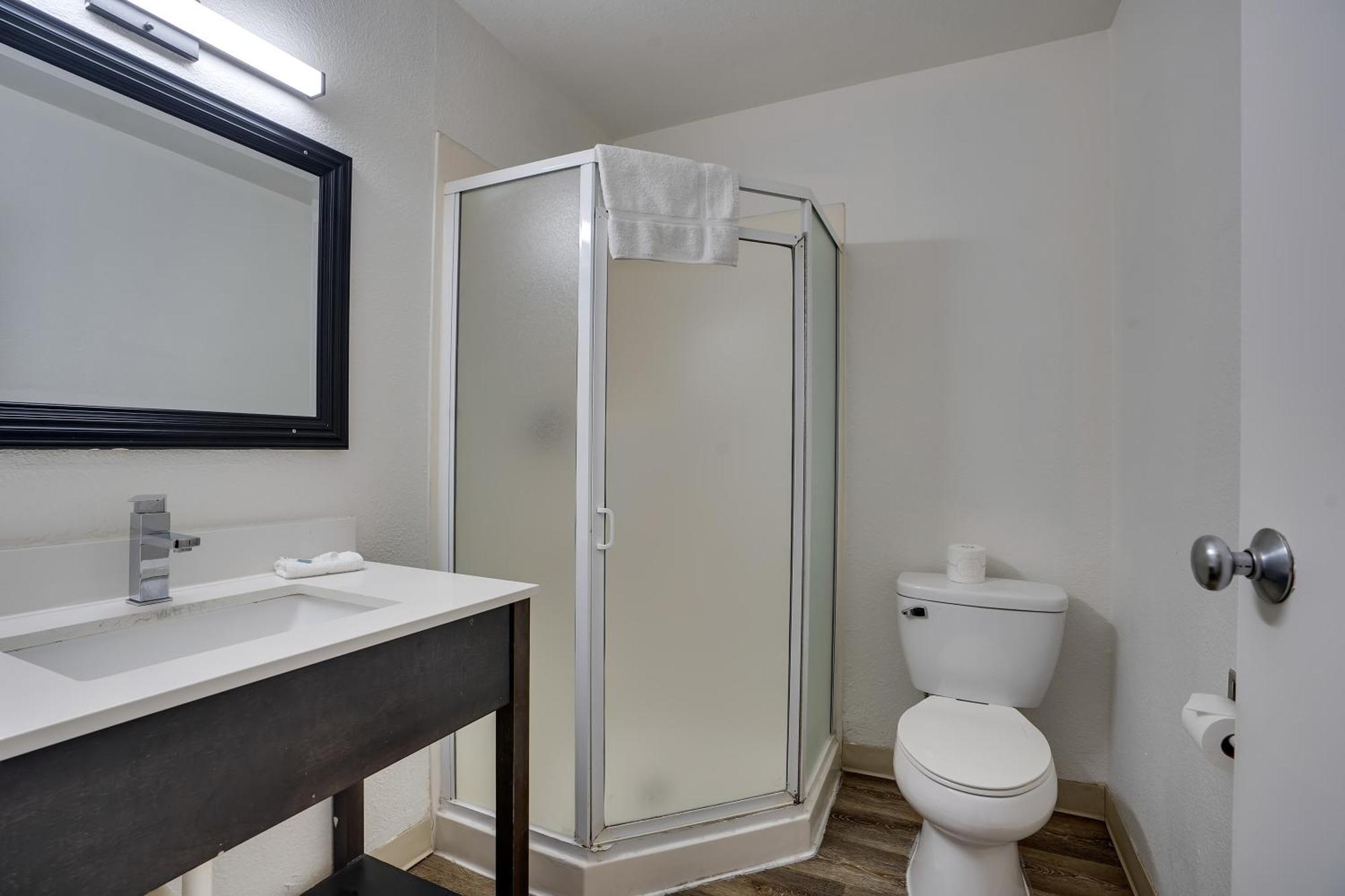 Econo Lodge Stockton Near I-5 Fairgrounds Экстерьер фото
