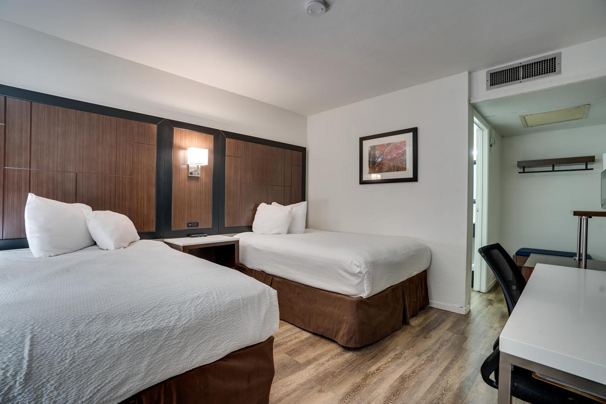 Econo Lodge Stockton Near I-5 Fairgrounds Экстерьер фото