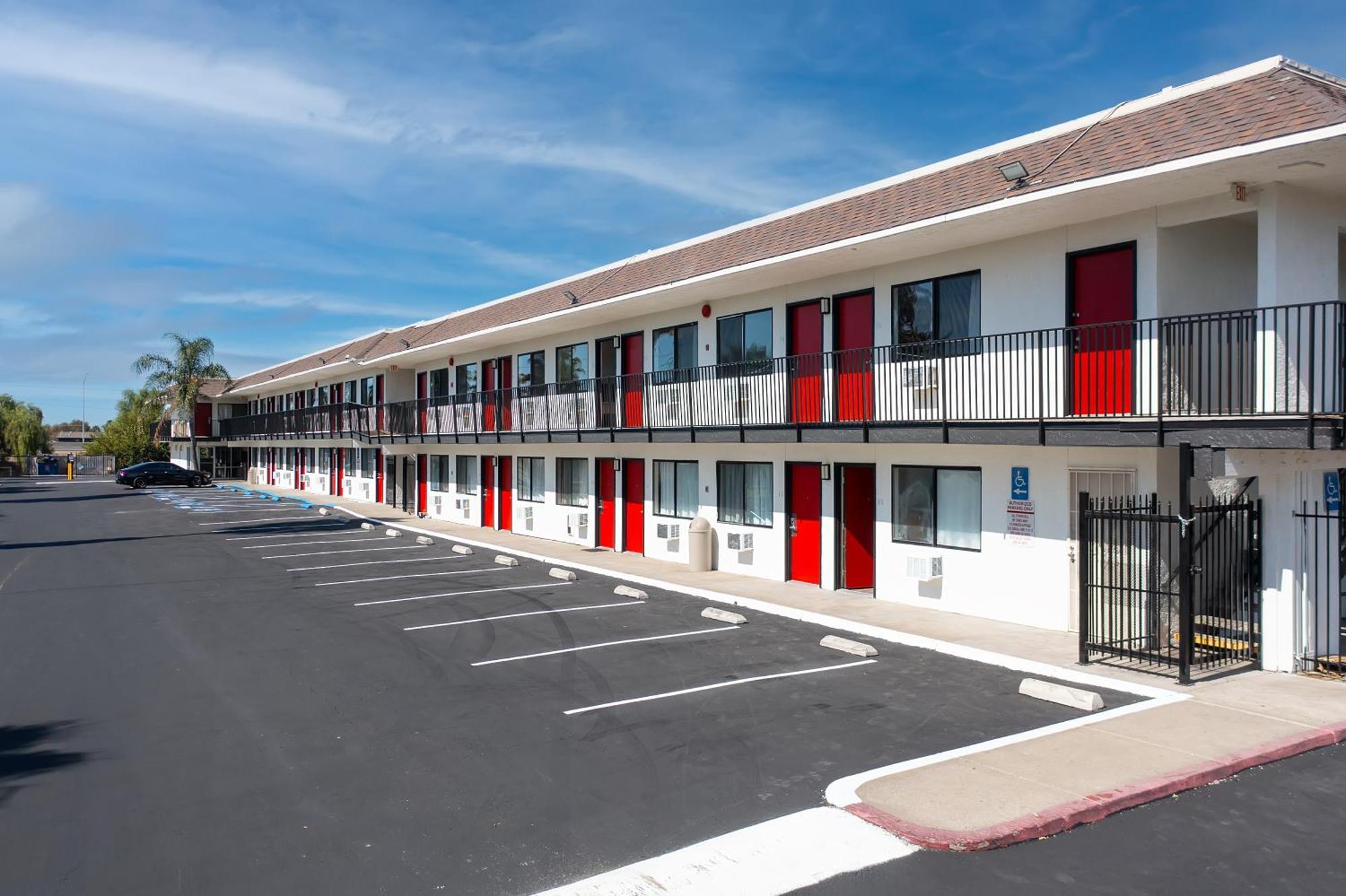 Econo Lodge Stockton Near I-5 Fairgrounds Экстерьер фото