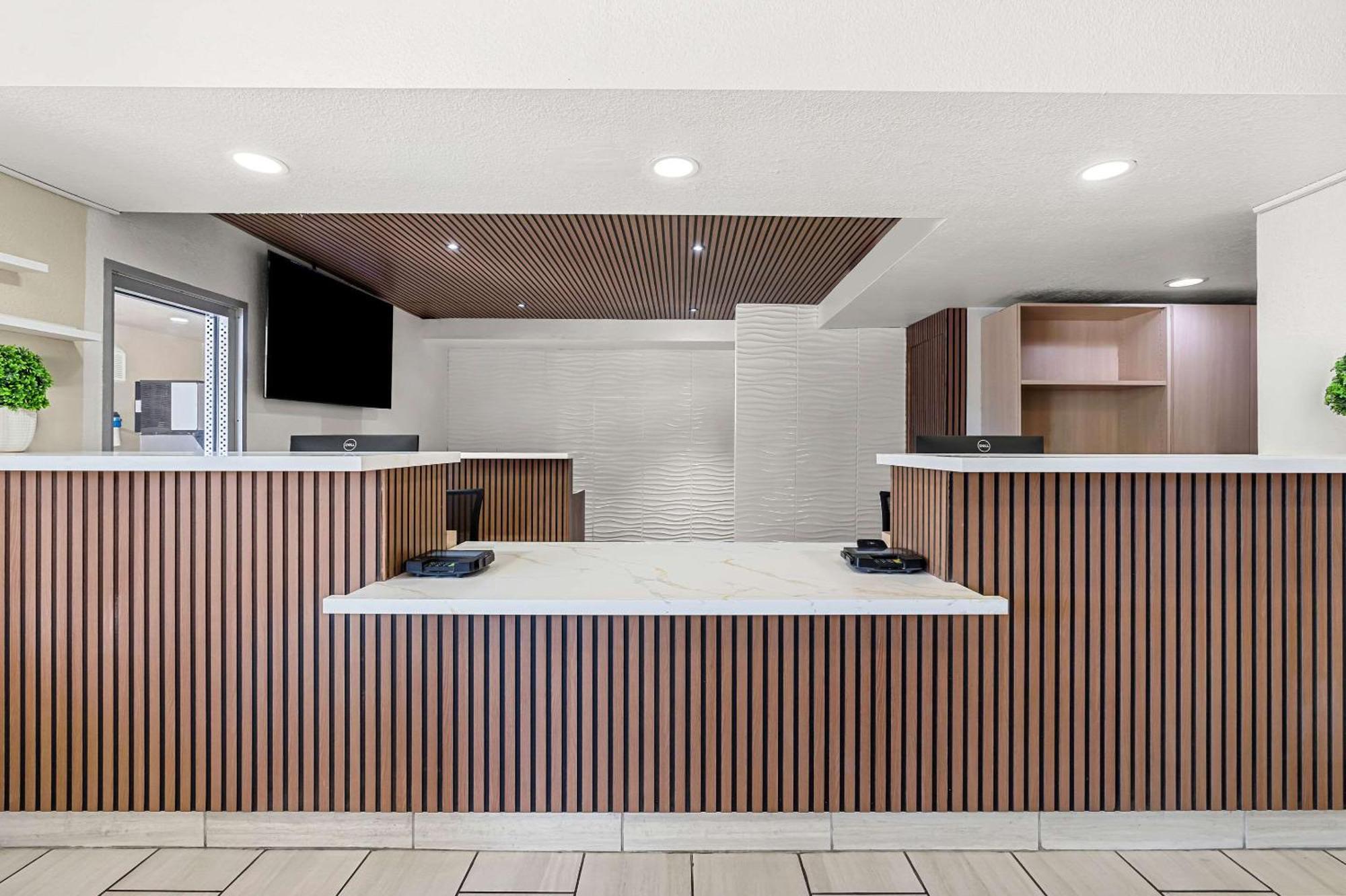 Econo Lodge Stockton Near I-5 Fairgrounds Экстерьер фото
