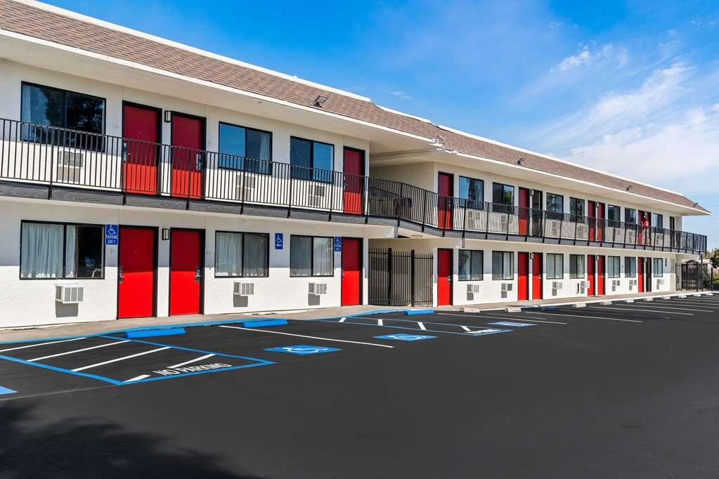 Econo Lodge Stockton Near I-5 Fairgrounds Экстерьер фото