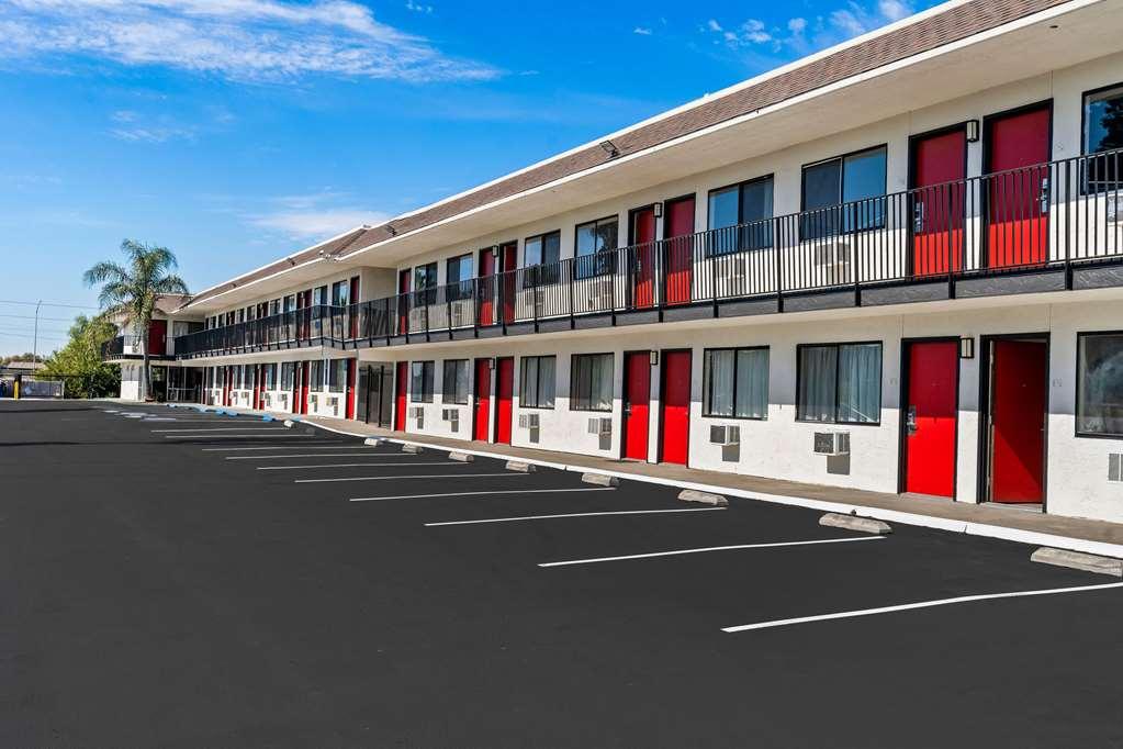 Econo Lodge Stockton Near I-5 Fairgrounds Экстерьер фото